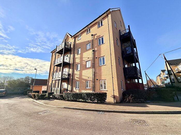 2 Bedroom Apartment To Rent In Clay Mills Court, Thomas Way, CM7
