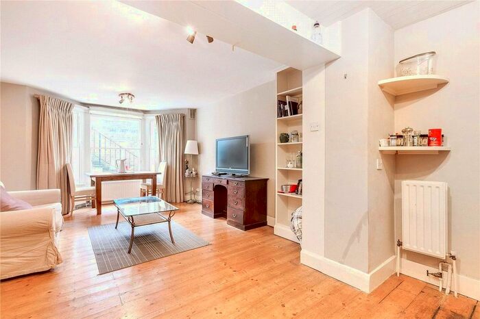 1 Bedroom Flat To Rent In Batoum Gardens, London, W6