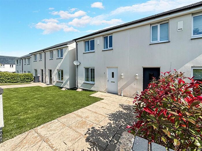 2 Bedroom Semi-Detached House For Sale In Carnon Downs, Truro, TR3