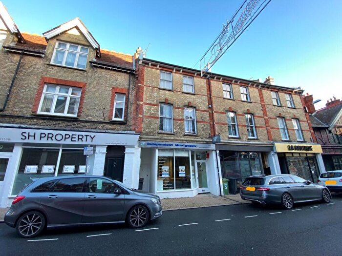 2 Bedroom Apartment To Rent In South Street, Eastbourne, BN21