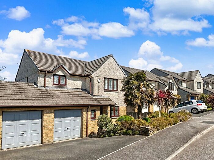 4 Bedroom Detached House For Sale In Helston, Four Bed Family Home, TR13