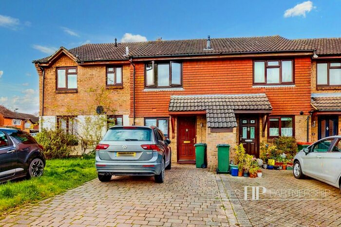 2 Bedroom Terraced House To Rent In Galahad Road, Ifield, RH11