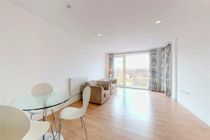 1 Bedroom Flat To Rent In Hester House, London, SE13