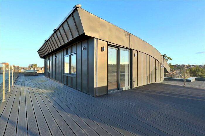 2 Bedroom Penthouse To Rent In Tottenham Lane, London, N8