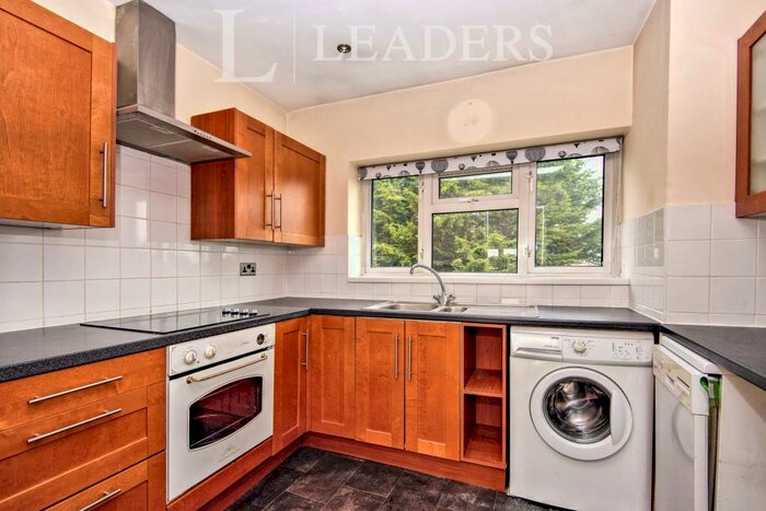 1 Bedroom Flat To Rent In Rochford Garden Way, Rochford, SS4