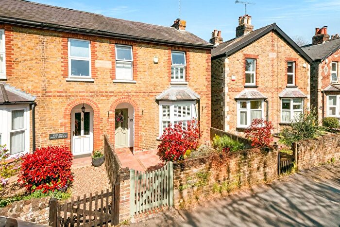 3 Bedroom Semi-detached House For Sale In Church Walk, Hayes, UB3