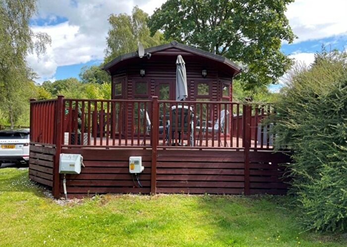 2 Bedroom Lodge For Sale In Ambleside Road, Troutbeck Bridge, Windermere, LA23