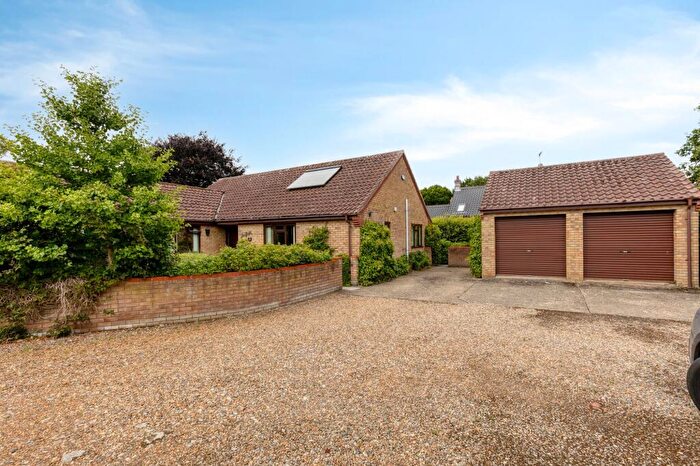 3 Bedroom Detached Bungalow For Sale In Chain Free In Holt, NR25