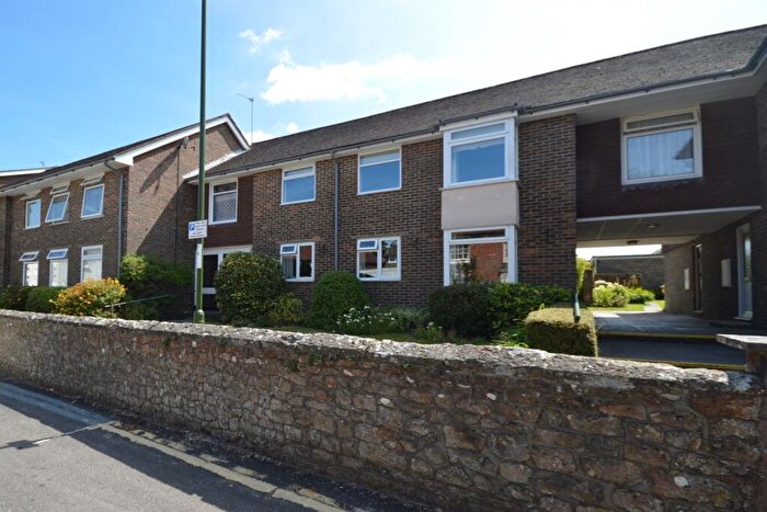 2 Bedroom Flat To Rent In Manor Court, Church Street, Pulborough, RH20