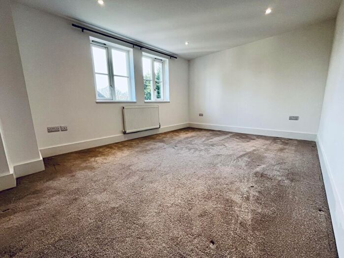 2 Bedroom Apartment To Rent In Butts Lane, Danbury, CM3