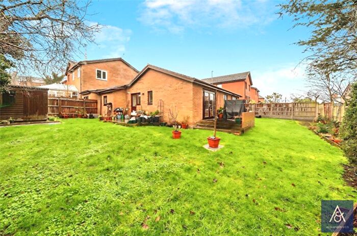 3 Bedroom Bungalow For Sale In Highfield Court, Brackley, Northamptonshire, NN13