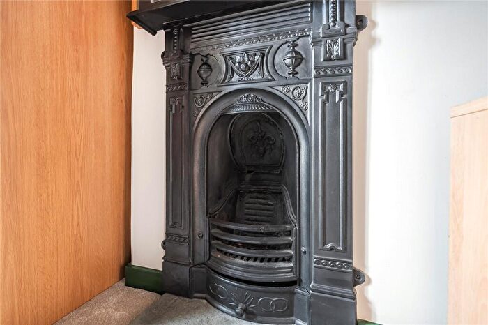 3 Bedroom End Of Terrace House For Sale In North Road, Mere, Warminster, Wiltshire, BA12