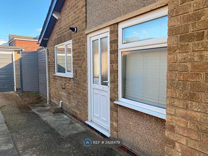 2 Bedroom Bungalow To Rent In Rockingham Road, Kettering, NN16