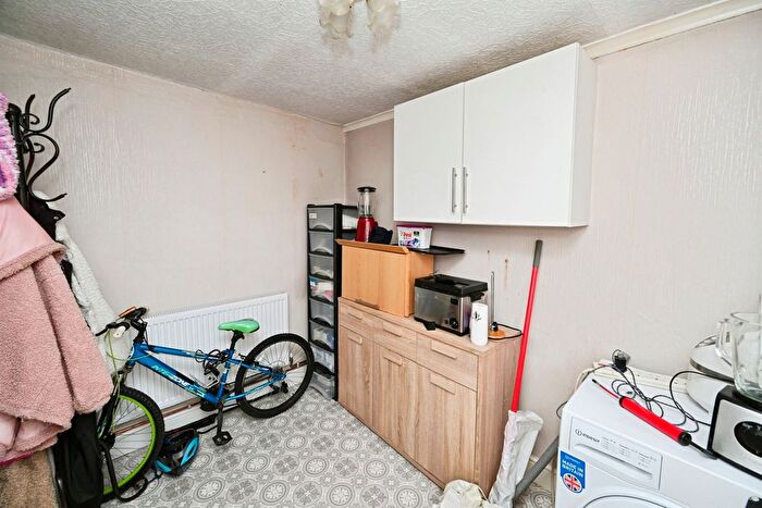 2 Bedroom Semi-Detached Bungalow For Sale In Richmond Drive, Skegness, PE25