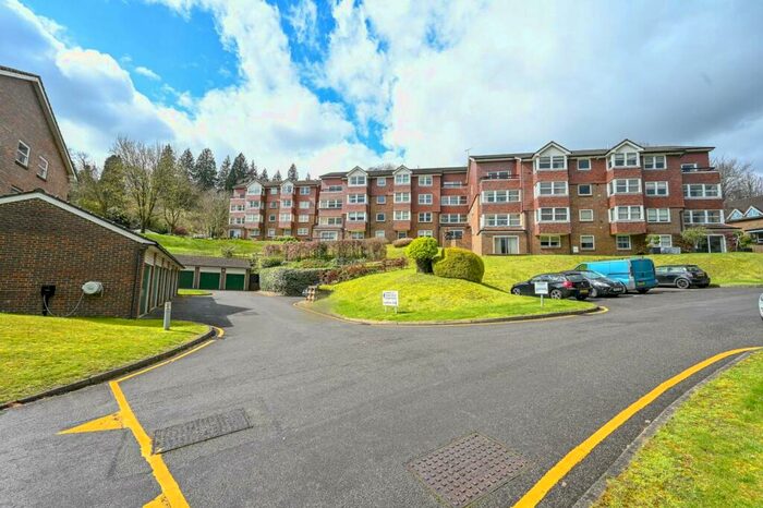 2 Bedroom Flat To Rent In Rookwood Court, , Guildford, GU2