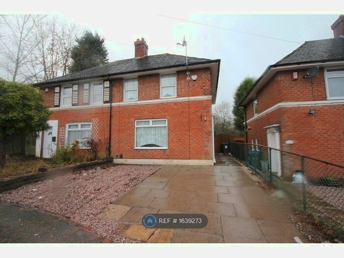 3 Bedroom Semi-Detached House To Rent In Weoley Avenue, Birmingham, B29