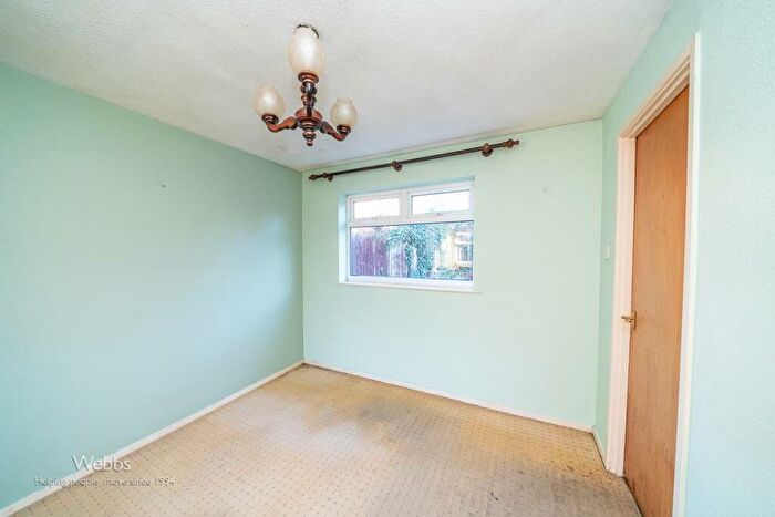 3 Bedroom Terraced House For Sale In Broadsmeath, Kettlebrook, Tamworth, B77