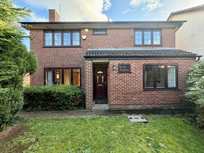 4 Bedroom Detached House To Rent In Jutland Close, Wokingham, RG41