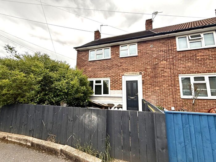 2 Bedroom End Of Terrace House To Rent In Stockwell Grove, Kingston Upon Hull, HU9