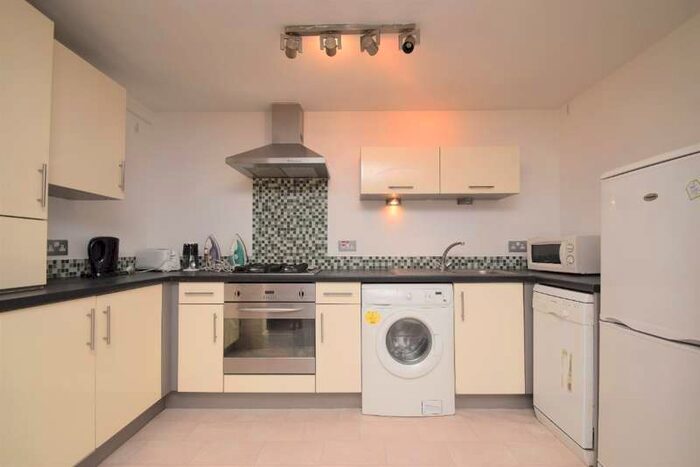 2 Bedroom Flat To Rent In Nautica Building, Fore Hamlet, Ipswich, IP3