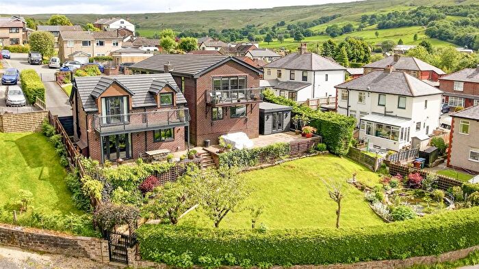 6 Bedroom Detached House For Sale In Anderton Close, Waterfoot, Rossendale, BB4