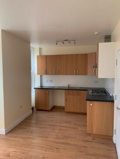 2 Bedroom Flat To Rent In Bodhyfryd Road, Llandudno, LL30