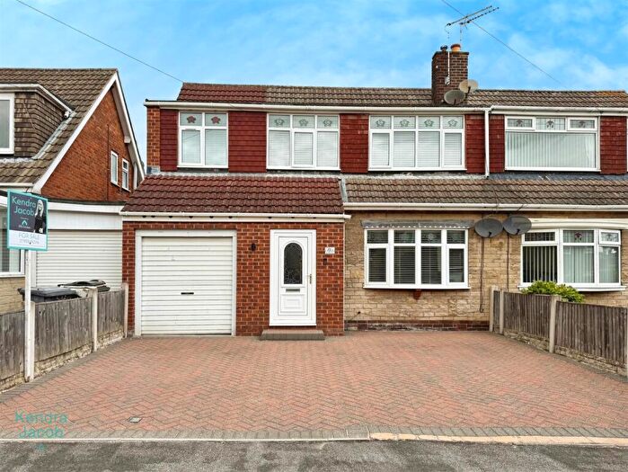 4 Bedroom Semi-Detached House For Sale In Northfield Drive, Woodsetts, Worksop, S81