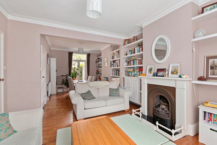 3 Bedroom Terraced House For Sale In Westville Road, Askew Village, Shepherd's Bush, W12