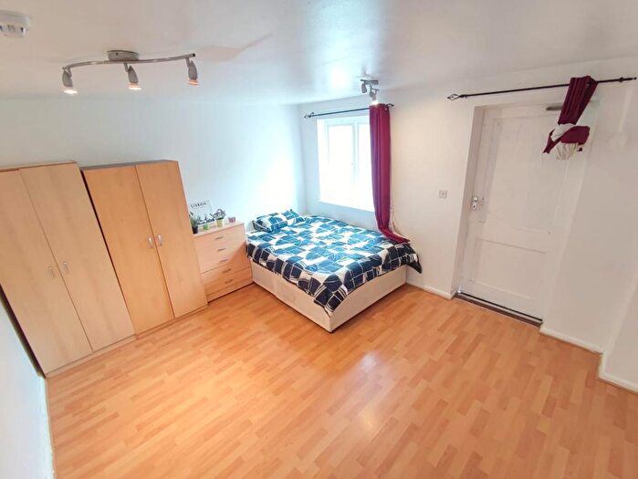 5 Bedroom Terraced House To Rent In Galsworthy Avenue, London, E14