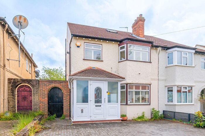4 Bedroom Semi Detached House To Rent In Poplar Road, Sutton Common, Sutton, SM3