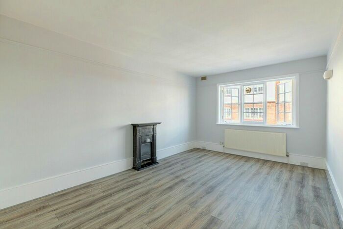 2 Bedroom Flat To Rent In Ranelagh Garden Mansions, Fulham, SW6