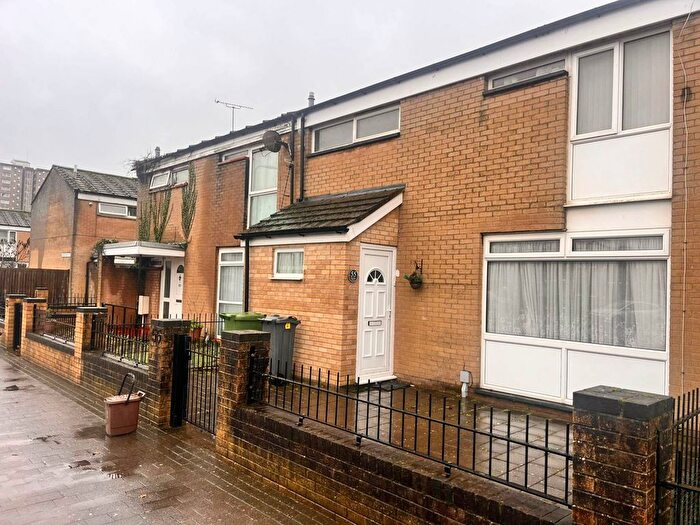 3 Bedroom Semi-Detached House To Rent In Christina Street, Cardiff, CF10