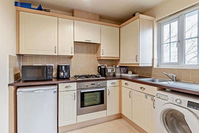 2 Bedroom Apartment For Sale In Primrose Place, Bessacarr, Doncaster, DN4