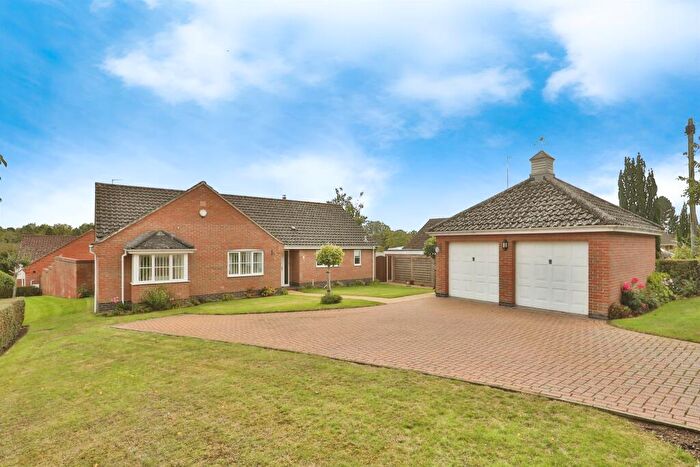 3 Bedroom Detached Bungalow For Sale In Breydon Drive, Costessey, Norwich, NR8