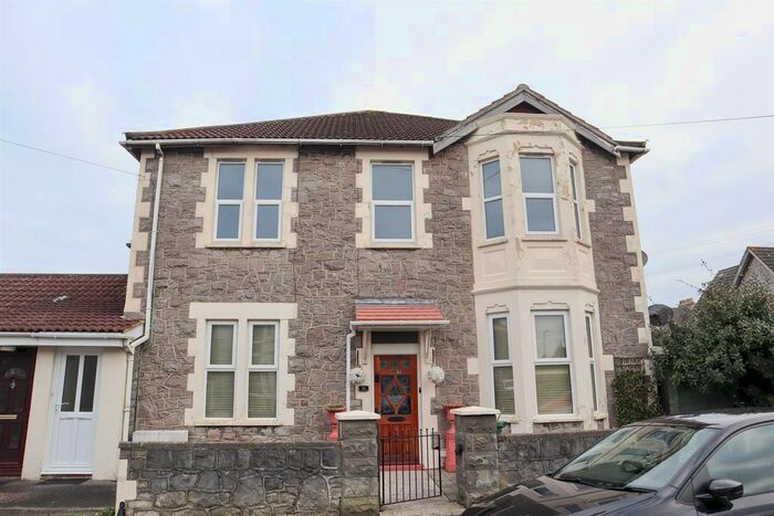 2 Bedroom Flat To Rent In Stafford Road, Weston-Super-Mare, BS23