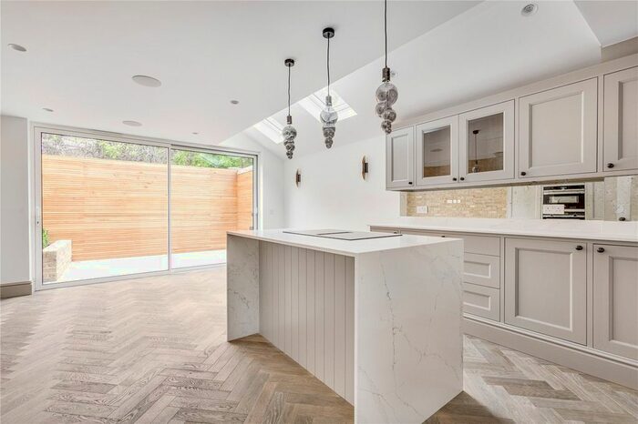 4 Bedroom End Of Terrace House To Rent In Pellant Road, London, SW6