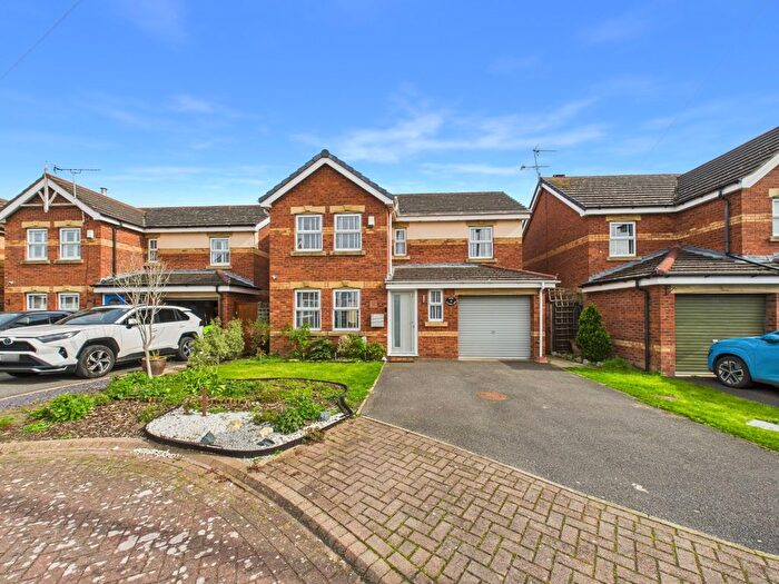 4 Bedroom Detached House For Sale In Saltwell Park, Kingswood, Hull, HU7