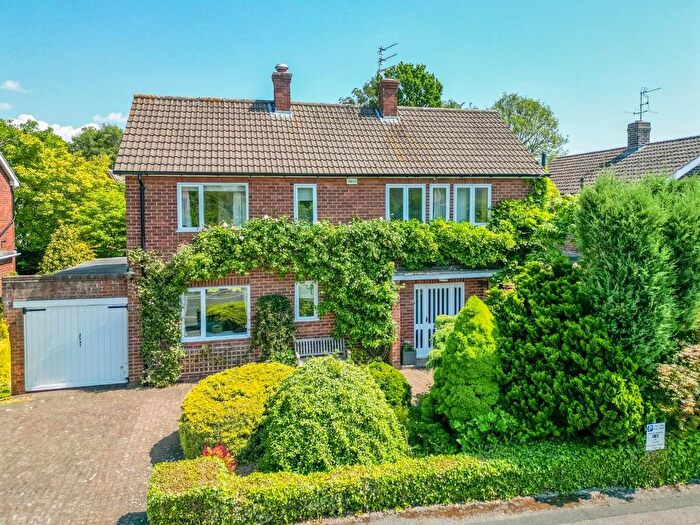 4 Bedroom Detached House For Sale In Hall Park, Heslington, York, YO10