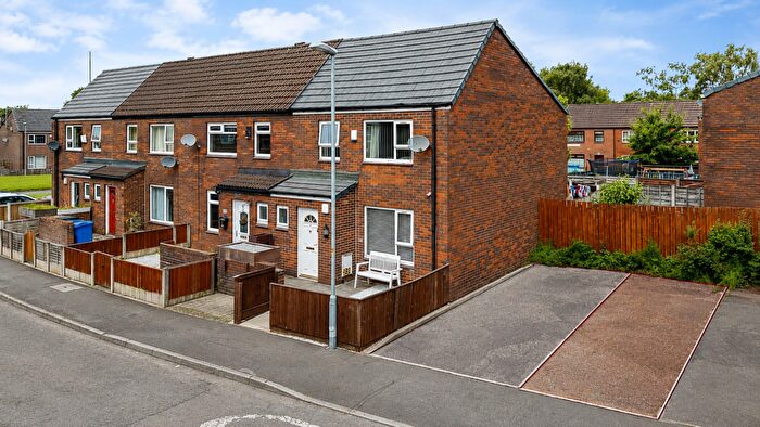 3 Bedroom Terraced House For Sale In Leyfield Road, Milnrow, OL16