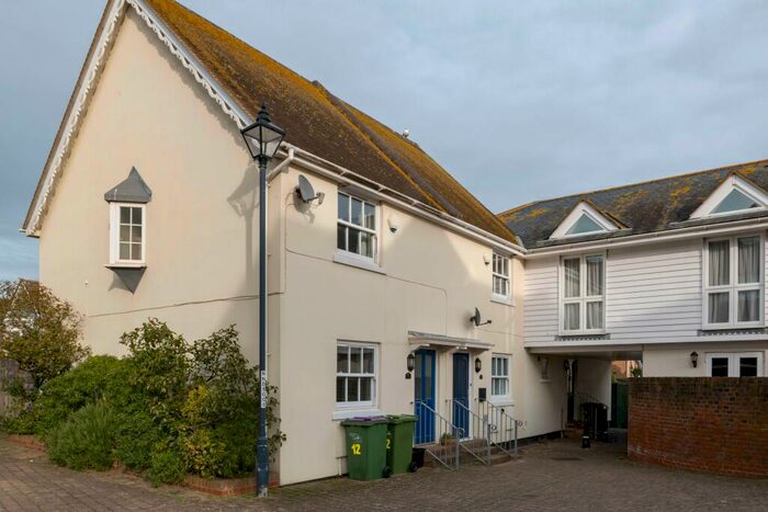 2 Bedroom Terraced House To Rent In Newmans Close, Hythe, CT21