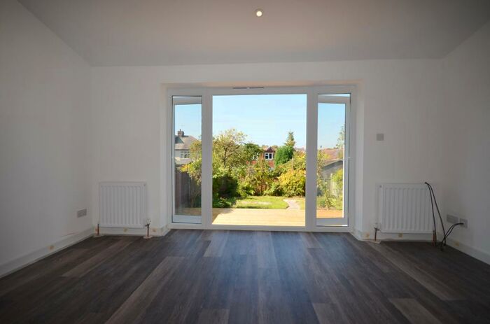 3 Bedroom Maisonette To Rent In Stanleys Farm, Essex, Saffron Walden, CB11