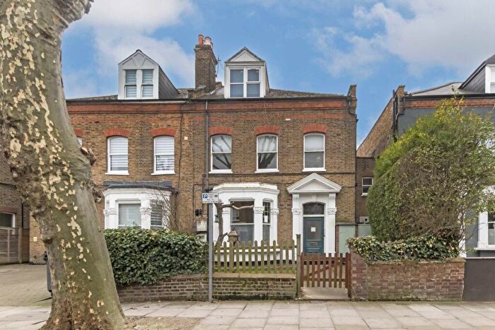 1 Bedroom Flat To Rent In Brondesbury Road, Brondesbury Road, NW6
