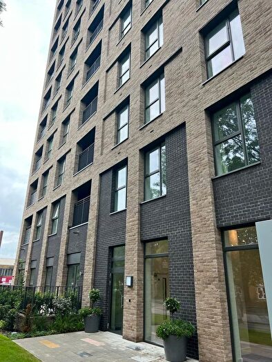 1 Bedroom Flat To Rent In Aerodrome Road, London, NW9