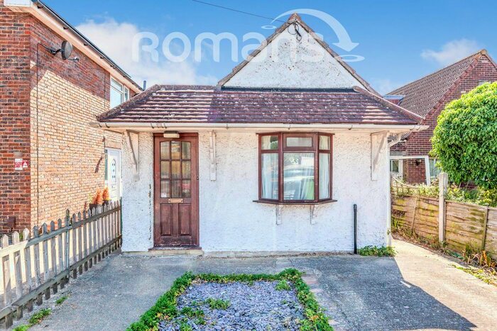 1 Bedroom Property To Rent In Alexandra Road, Ashford, TW15