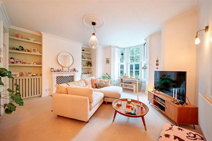 3 Bedroom Flat For Sale In Henley Road, Ipswich, IP1