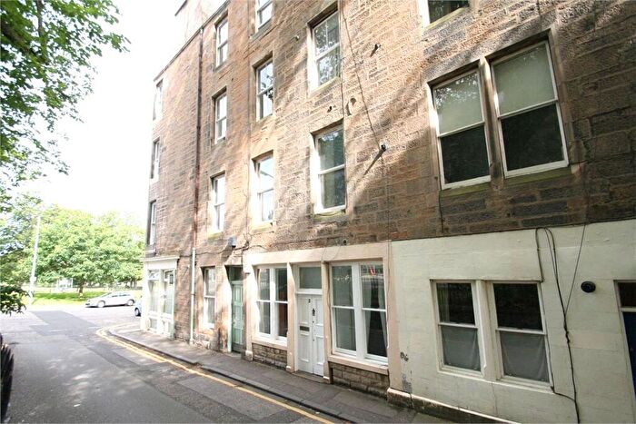 2 Bedroom Apartment To Rent In Roseneath Place, Marchmont, Edinburgh, EH9