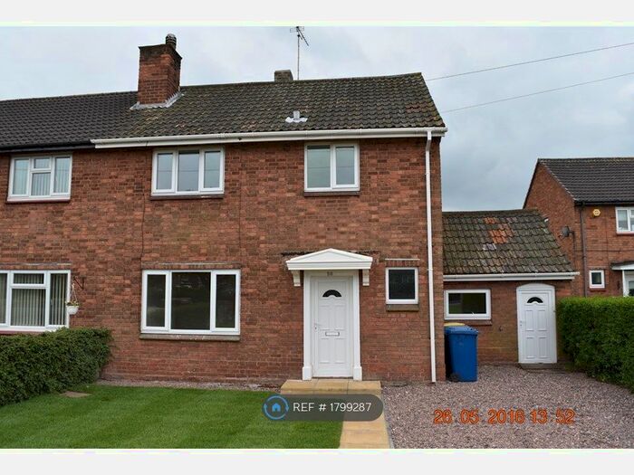 3 Bedroom Semi-Detached House To Rent In Oakfield Road, Burton-On-Trent, DE13