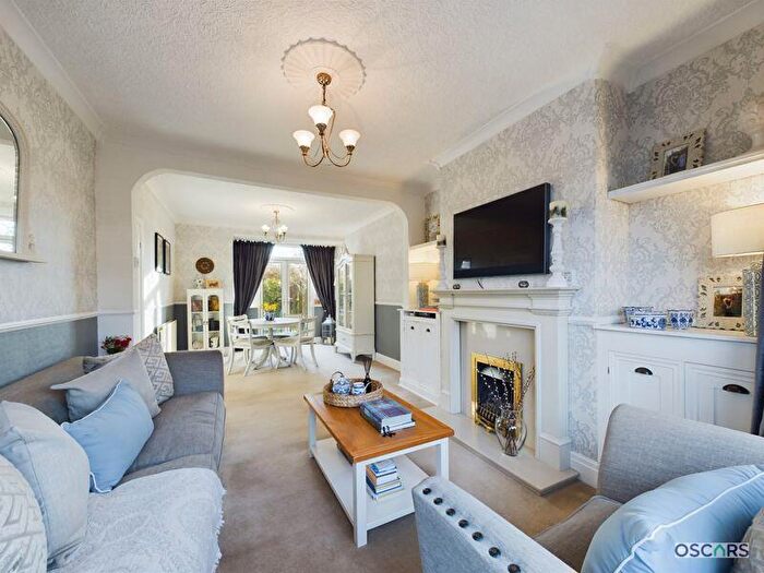 3 Bedroom Terraced House For Sale In Bernadette Avenue, Hull, HU4