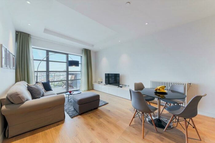 1 Bedroom Apartment To Rent In Bridgewater House, London City Island, London, E14