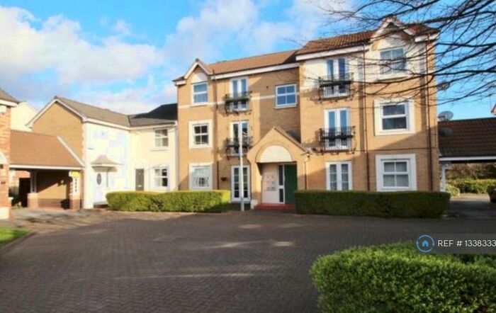 2 Bedroom Flat To Rent In Howdale Road, Hull, HU8